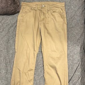 Levi 511 32/32 slim fit khakis